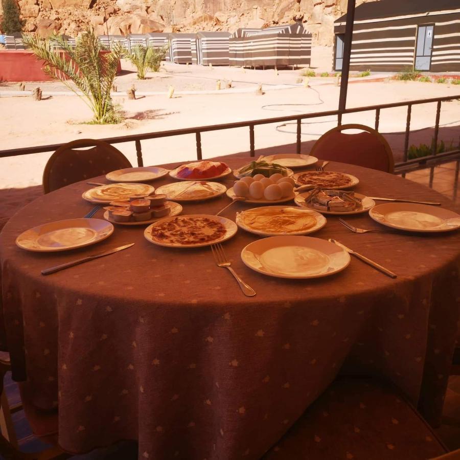 Hotel Moon Night Camp Wadi Rum Exterior foto